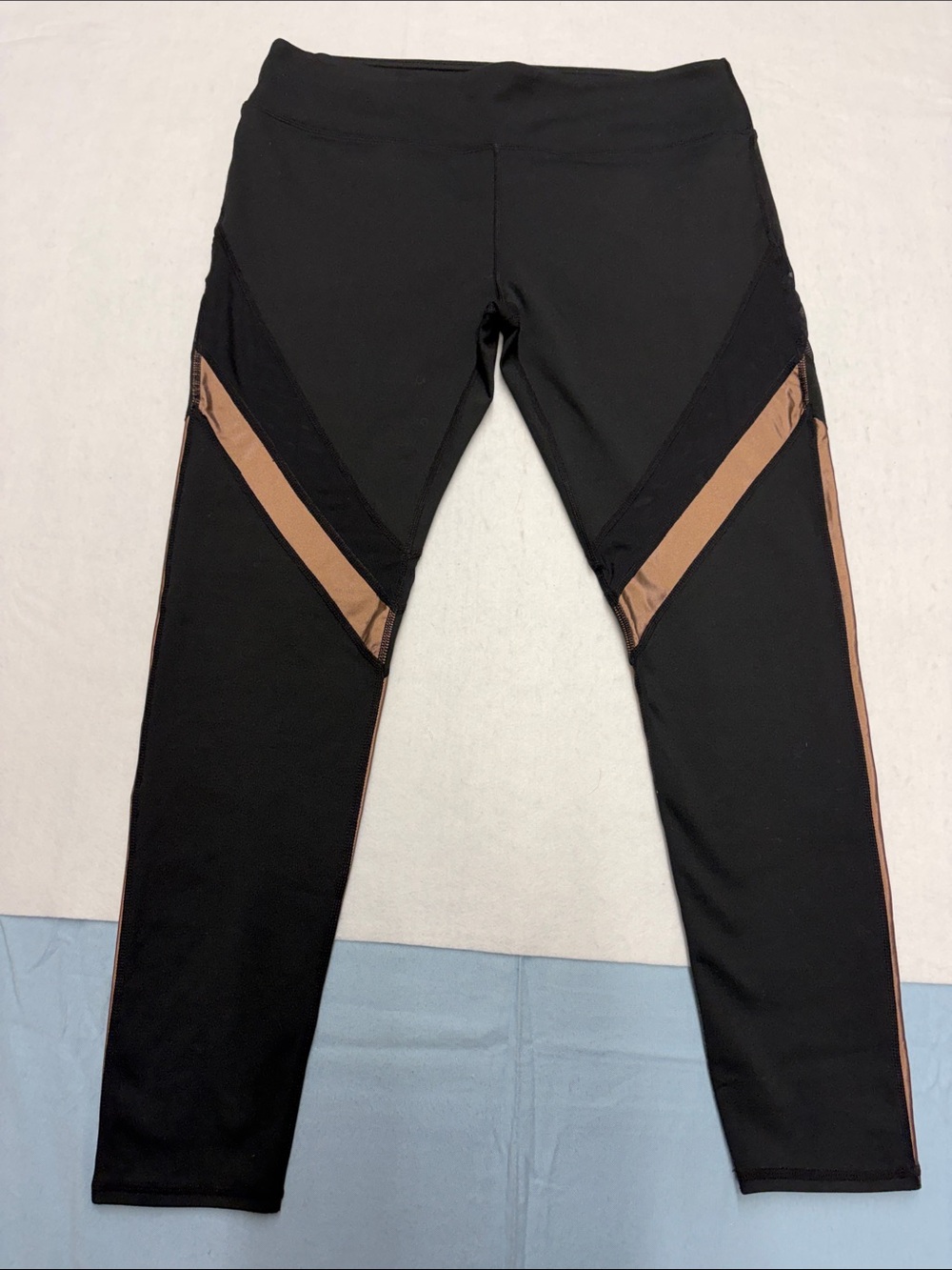 Fabletics Sleek Black Leggings with Metallic Side Panels and Mesh size L